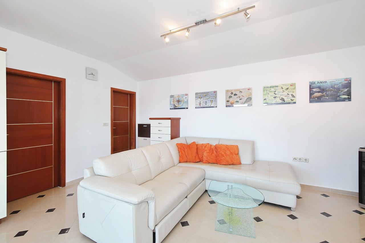 Apartment Sapavac Vir Buitenkant foto